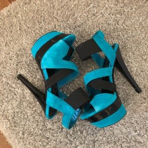 Jessica Simpson heels